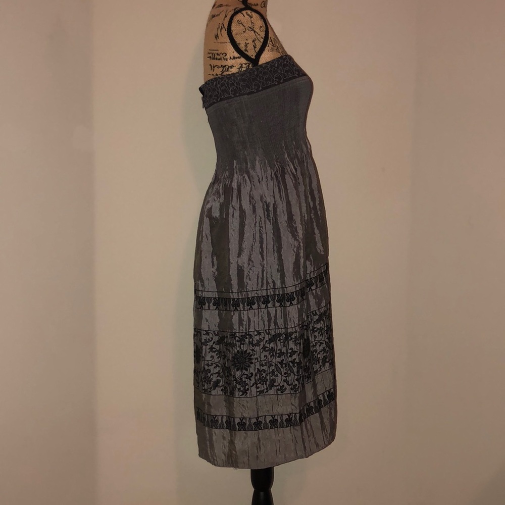 Cute strapless summer dress - Picture 3 of 8